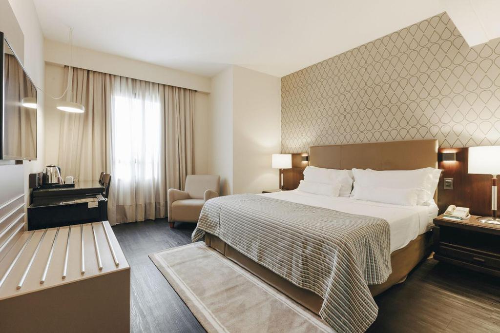 Bourbon Curitiba Hotel & Suítes