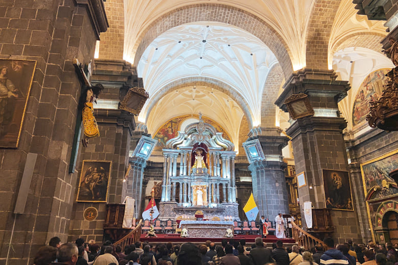Interior da Catedral Basílica de Cusco