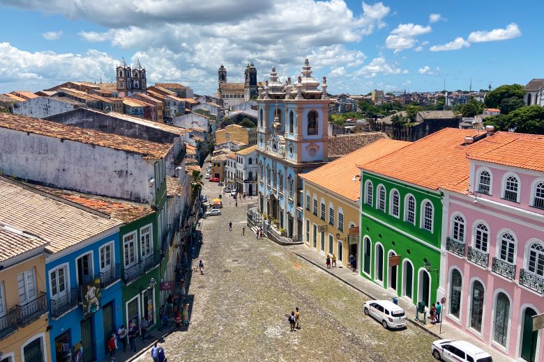 Largo do Pelourinho: um dos principais pontos turísticos de Salvador