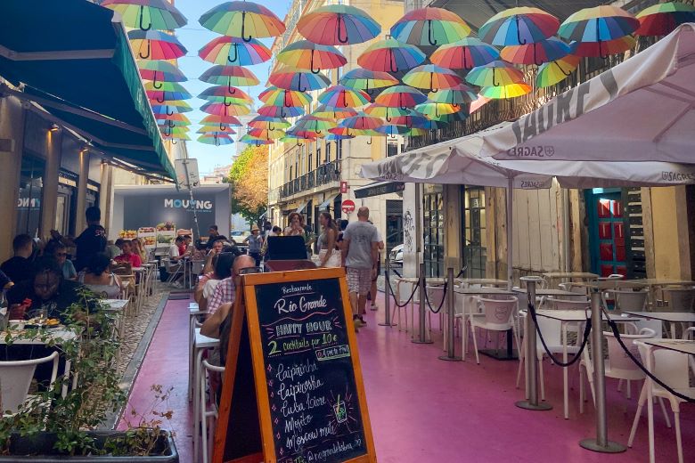 Pink Street, também chamada de Rua Rosa em Lisboa