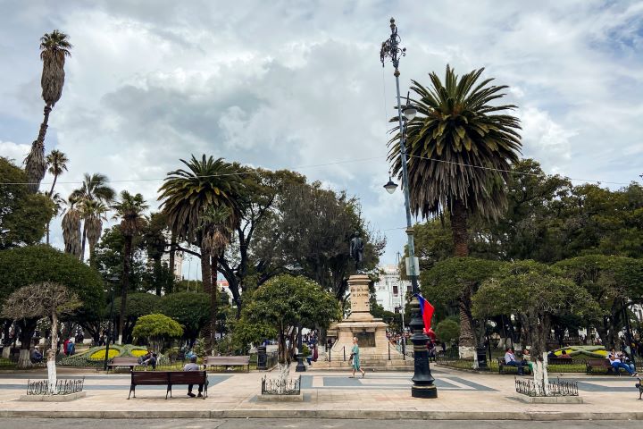 Plaza 25 de Mayo, Sucre