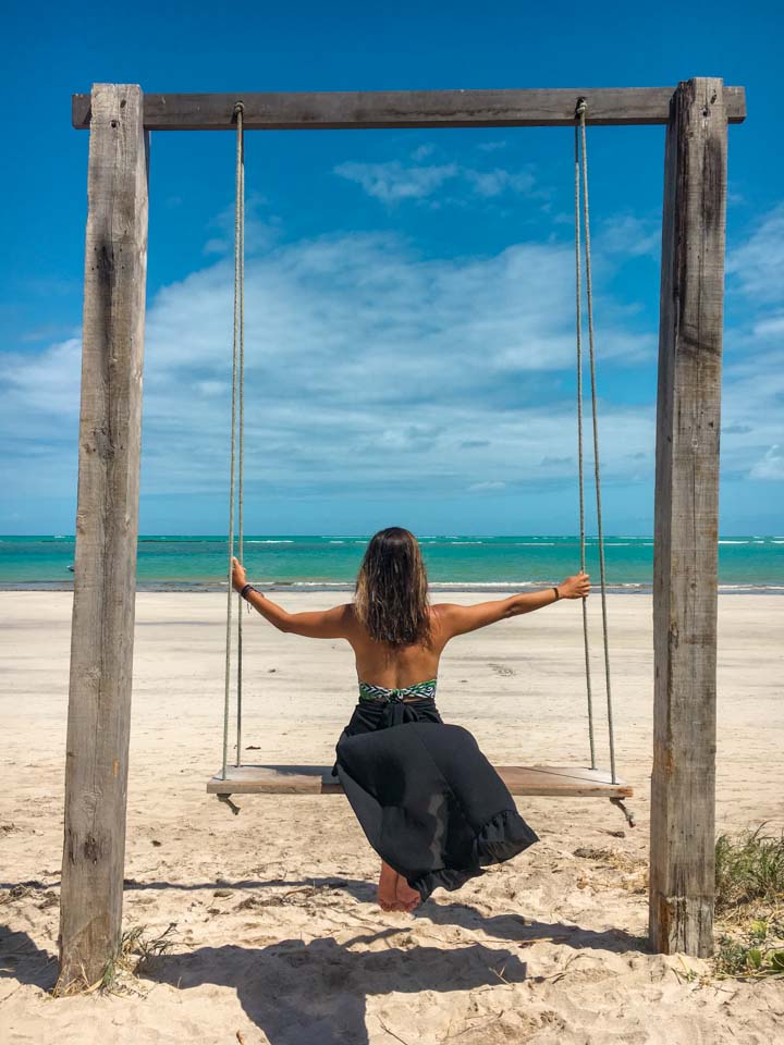 Balanço na praia de São Miguel dos Milagres, em Alagoas