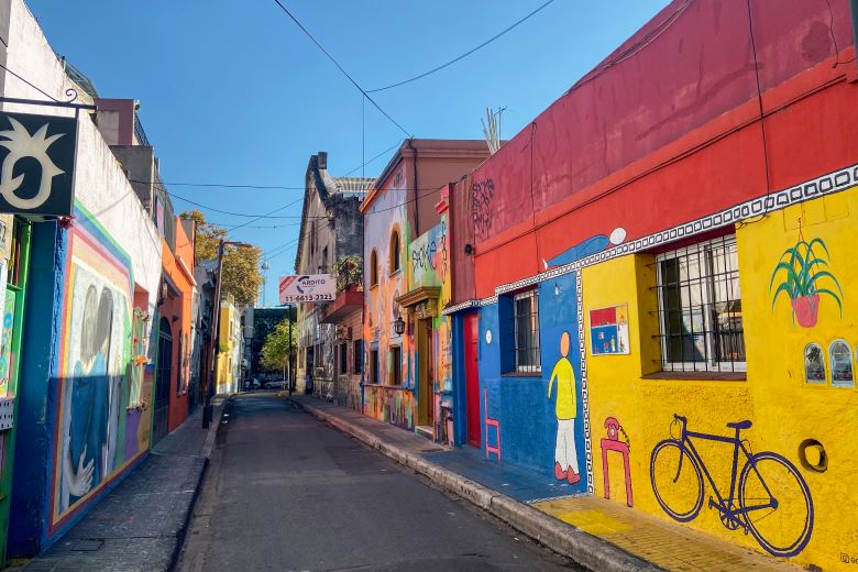 Arte urbana no bairro de Palermo, atrativo em Buenos Aires